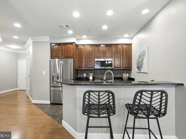 1115 Cameron Street 104, Alexandria VA 22314