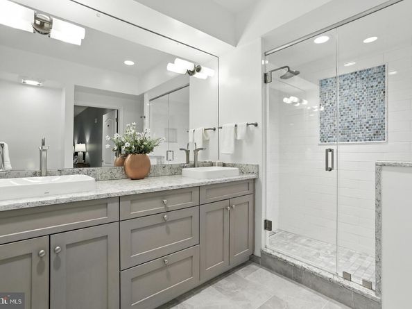 1115 Cameron Street 104, Alexandria VA 22314