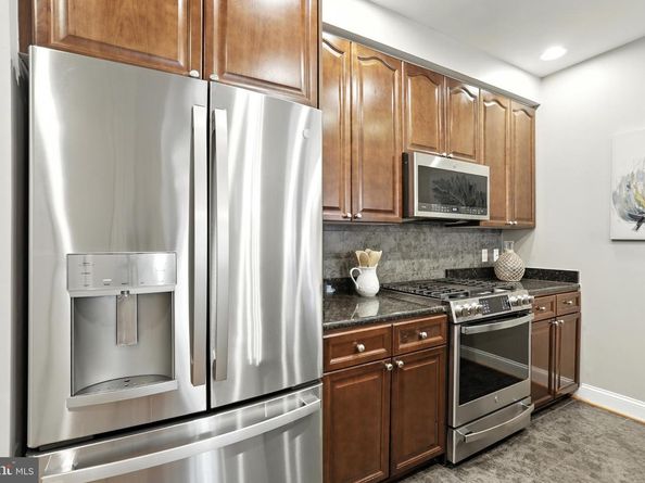 1115 Cameron Street 104, Alexandria VA 22314