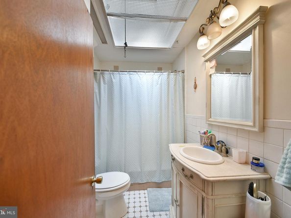 6528 Lebanon Avenue, Philadelphia PA 19151