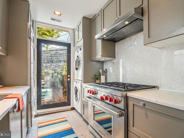 2532 I Street NW, Washington DC 20037