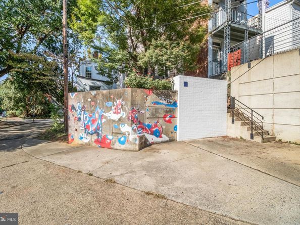 2532 I Street NW, Washington DC 20037