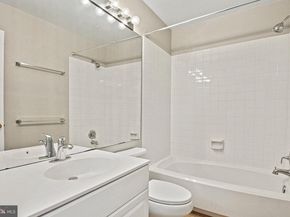 47630 Sandbank Square, Sterling VA 20165