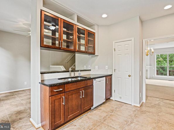 47630 Sandbank Square, Sterling VA 20165