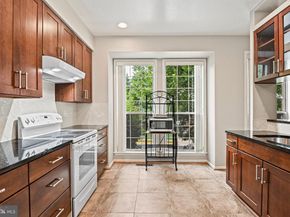 47630 Sandbank Square, Sterling VA 20165