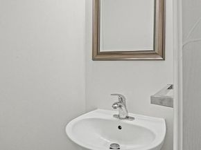 47630 Sandbank Square, Sterling VA 20165
