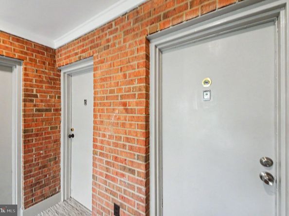 3342 S 28TH Street 403, Alexandria VA 22302