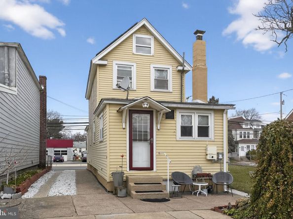 129 S Governor Printz Boulevard, Essington PA 19029