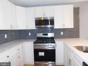 751 S 17TH Street, Philadelphia PA 19146