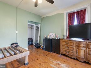 8962 Ridge Avenue, Philadelphia PA 19128