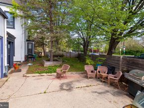 8962 Ridge Avenue, Philadelphia PA 19128