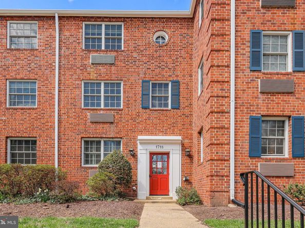 1718 W Abingdon Drive 103, Alexandria VA 22314