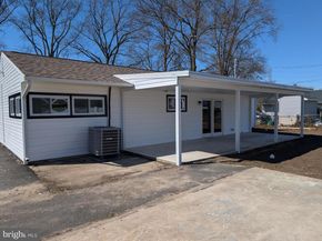 60 Outlook Lane, Levittown PA 19055