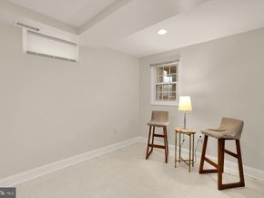 729 Roxboro Place NW, Washington DC 20011