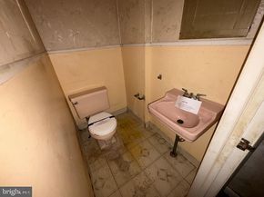 2904 Devereaux Avenue, Philadelphia PA 19149