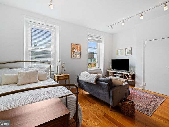 726 S 19TH Street, Philadelphia PA 19146