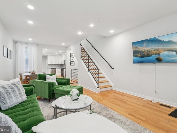 2019 W Girard Avenue, Philadelphia PA 19130