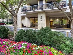 205 Yoakum Parkway 1511, Alexandria VA 22304