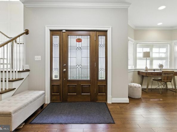 6838 Saint Albans Road, Mclean VA 22101