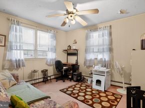 3272 Philmont Avenue, Huntingdon Valley PA 19006