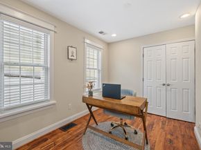 30 T Street NE 2, Washington DC 20002