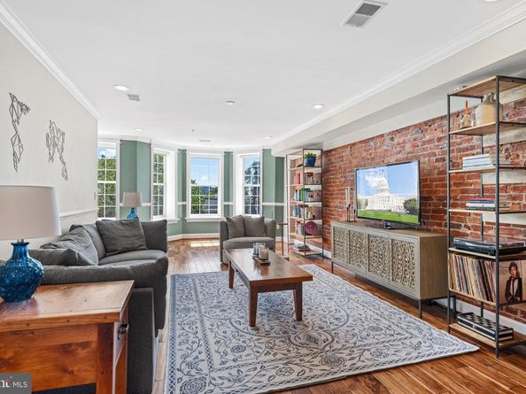 30 T Street NE 2, Washington DC 20002