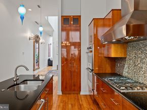 218 Church Street, Philadelphia PA 19106