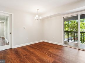 214 Park Terrace Court SE 88, Vienna VA 22180