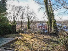 513 Hilltop Terrace SE, Washington DC 20019