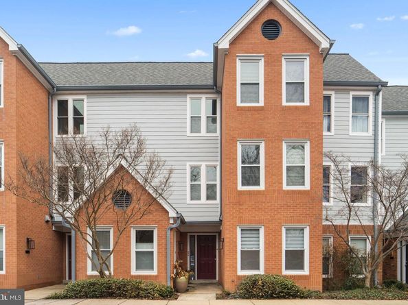 2105 N Rolfe Street A, Arlington VA 22209