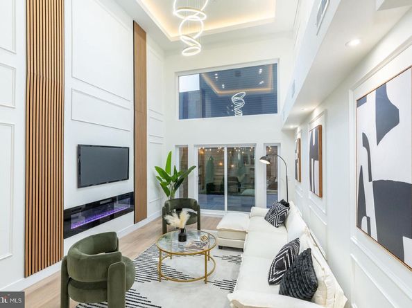 2510 Sepviva Street, Philadelphia PA 19125