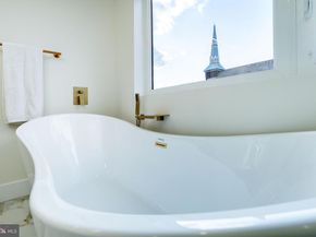 2510 Sepviva Street, Philadelphia PA 19125