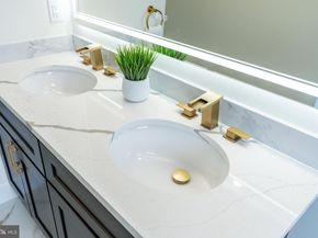 2510 Sepviva Street, Philadelphia PA 19125