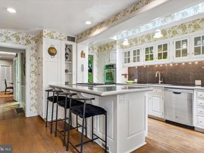 519 Pine Street, Philadelphia PA 19106