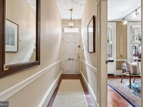 519 Pine Street, Philadelphia PA 19106