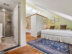 519 Pine Street, Philadelphia PA 19106