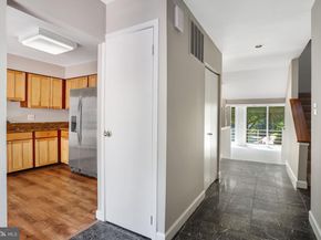 1953 Lakeport Way, Reston VA 20191