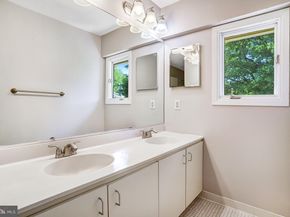 1953 Lakeport Way, Reston VA 20191