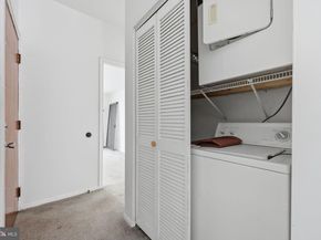 1713 South Street, Philadelphia PA 19146