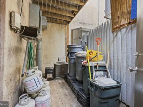 1713 South Street, Philadelphia PA 19146