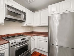 1500 Chestnut Street 8C, Philadelphia PA 19102