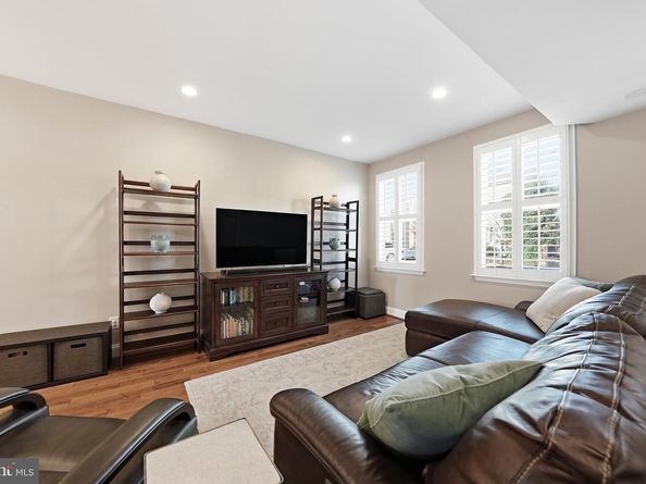 319 1/2 N Fayette Street, Alexandria VA 22314