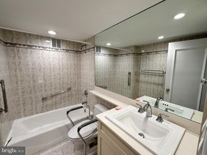 1001 City Avenue W405, Wynnewood PA 19096