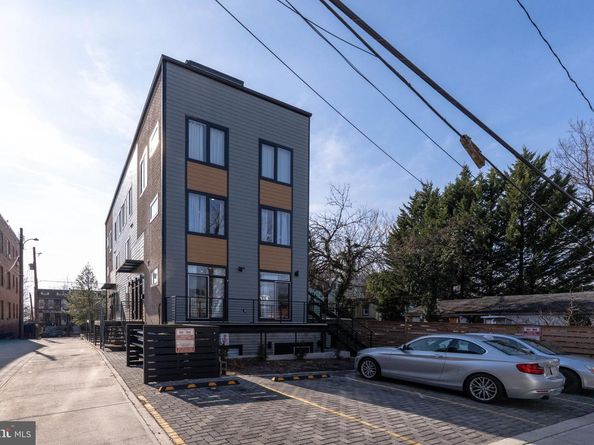 1307 Longfellow Street NW 8, Washington DC 20011