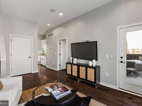 3200 Parkview Walk, Philadelphia PA 19125