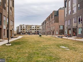 3200 Parkview Walk, Philadelphia PA 19125