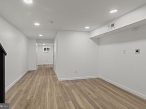 5616 Hunter Street, Philadelphia PA 19131