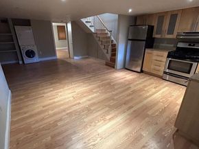 423 Spruce Street, Philadelphia PA 19106