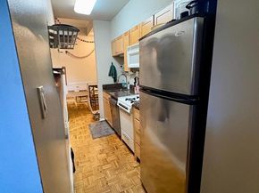 423 Spruce Street, Philadelphia PA 19106