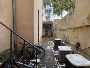 423 Spruce Street, Philadelphia PA 19106